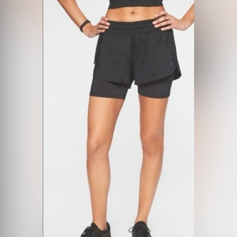 Athleta ATHLETA Racer Run 2 in 1 Shorts WOMENS M  Black Built In Biker